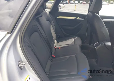 2018 Audi Q3 2.0T Premium/2.0T Sport Premium z USA, uszkodzony, nr VIN WA1JCCFSXJR013917